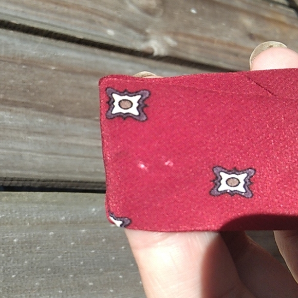 Vicky Davis Fish Tie - Picture 10 of 11